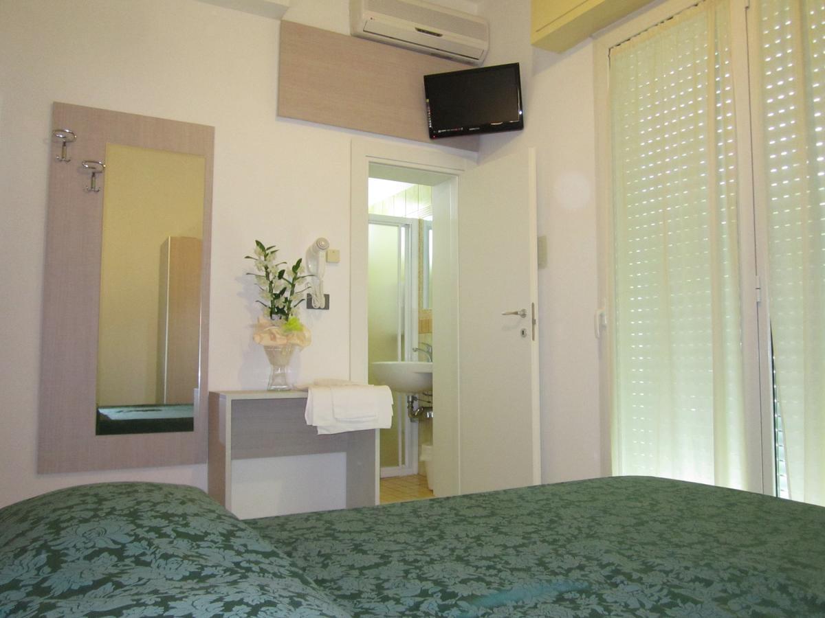 Hotel Andrea'S Rimini Luaran gambar