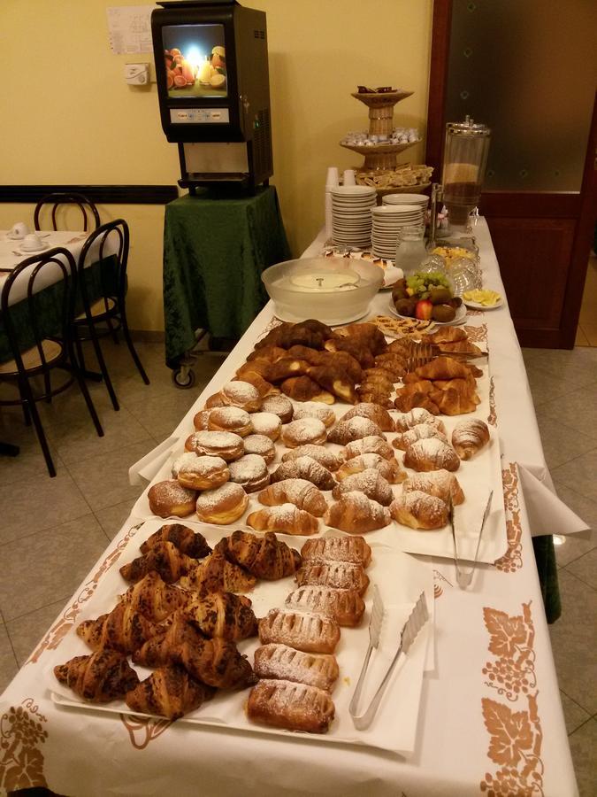 Hotel Andrea'S Rimini Luaran gambar