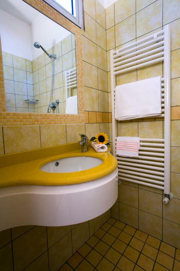 Hotel Andrea'S Rimini Luaran gambar